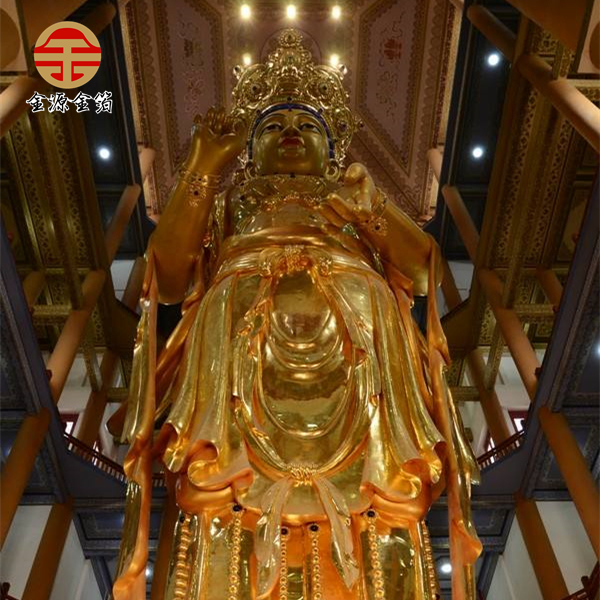 河北承德市大佛寺佛像贴金-17米释迦牟尼佛佛像贴金