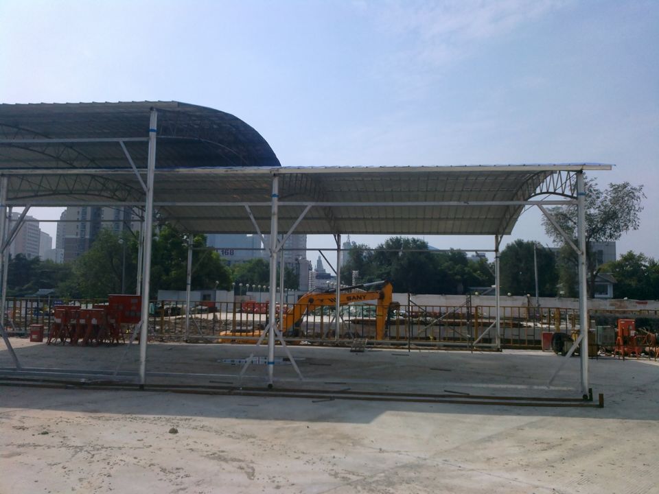 中铁建筑工地伸缩工棚帐篷移动式钢筋加工双层防护棚钢结构活动厂房