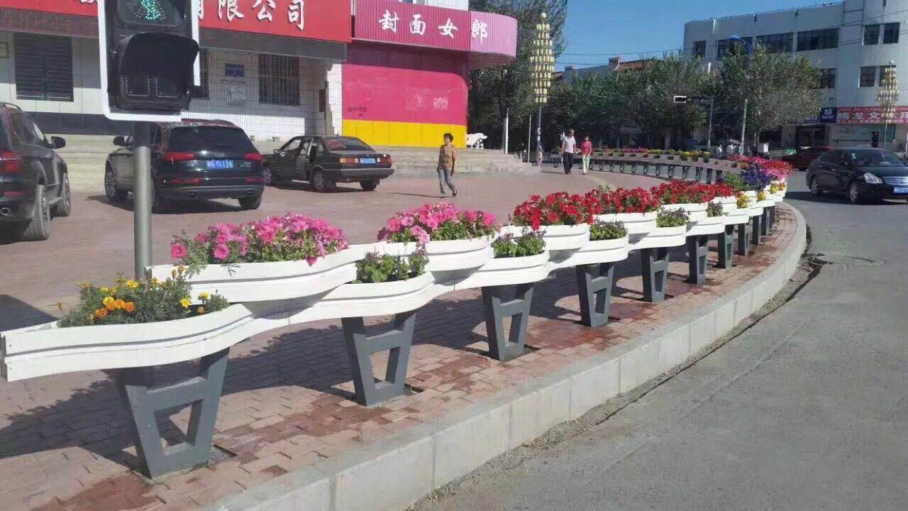 泰森pvc花箱厂家 户外道路隔离花箱景观工程移动飘带花箱