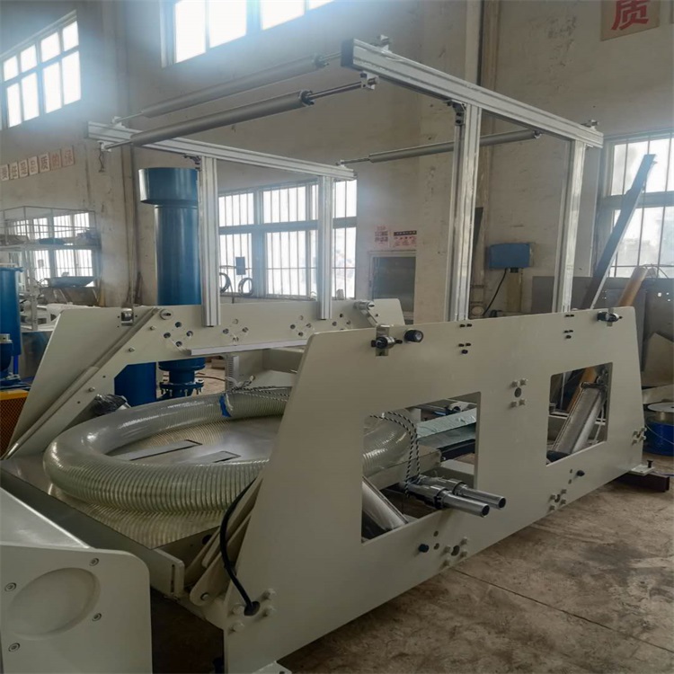 嘉兴峻龙直销一次性洗脸巾机器无纺布美容卸妆巾设备擦脸毛巾机