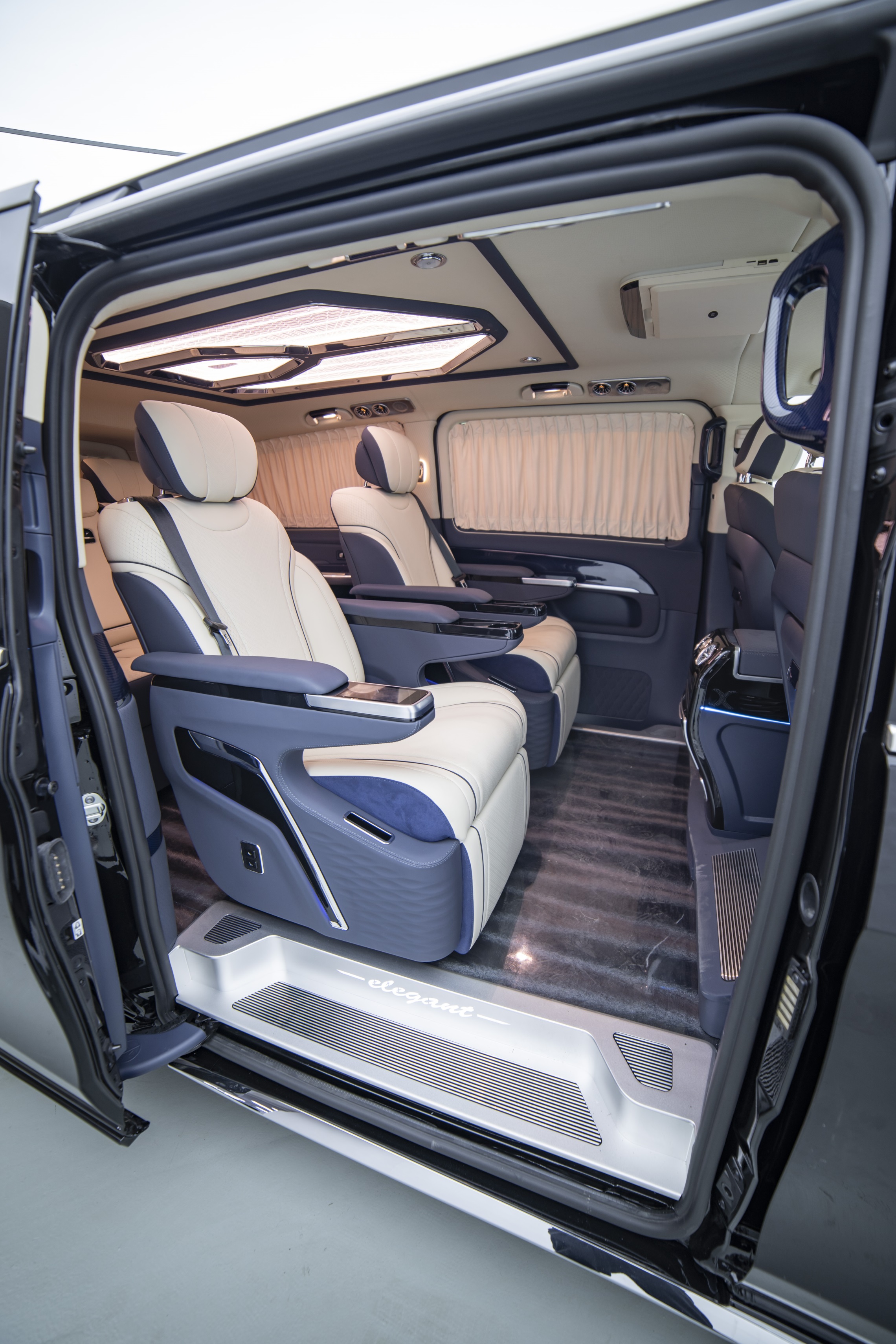 奔驰威霆v260商务车定制改装