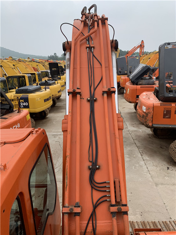 成都二手斗山300挖掘机价格品牌,出售转让二手钩机市场