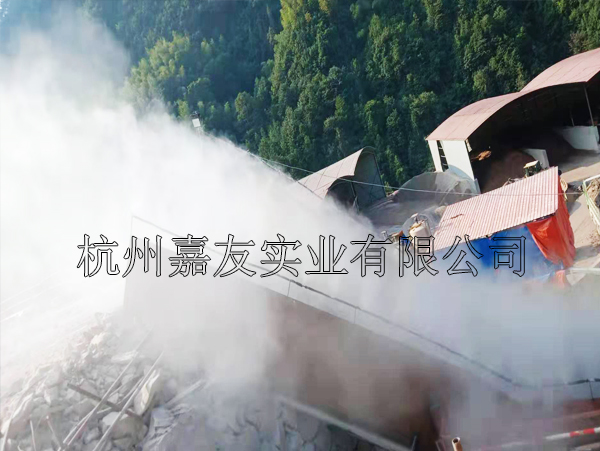 中铁二十一局第六工程公司-黄工-高压喷雾降尘1.jpg