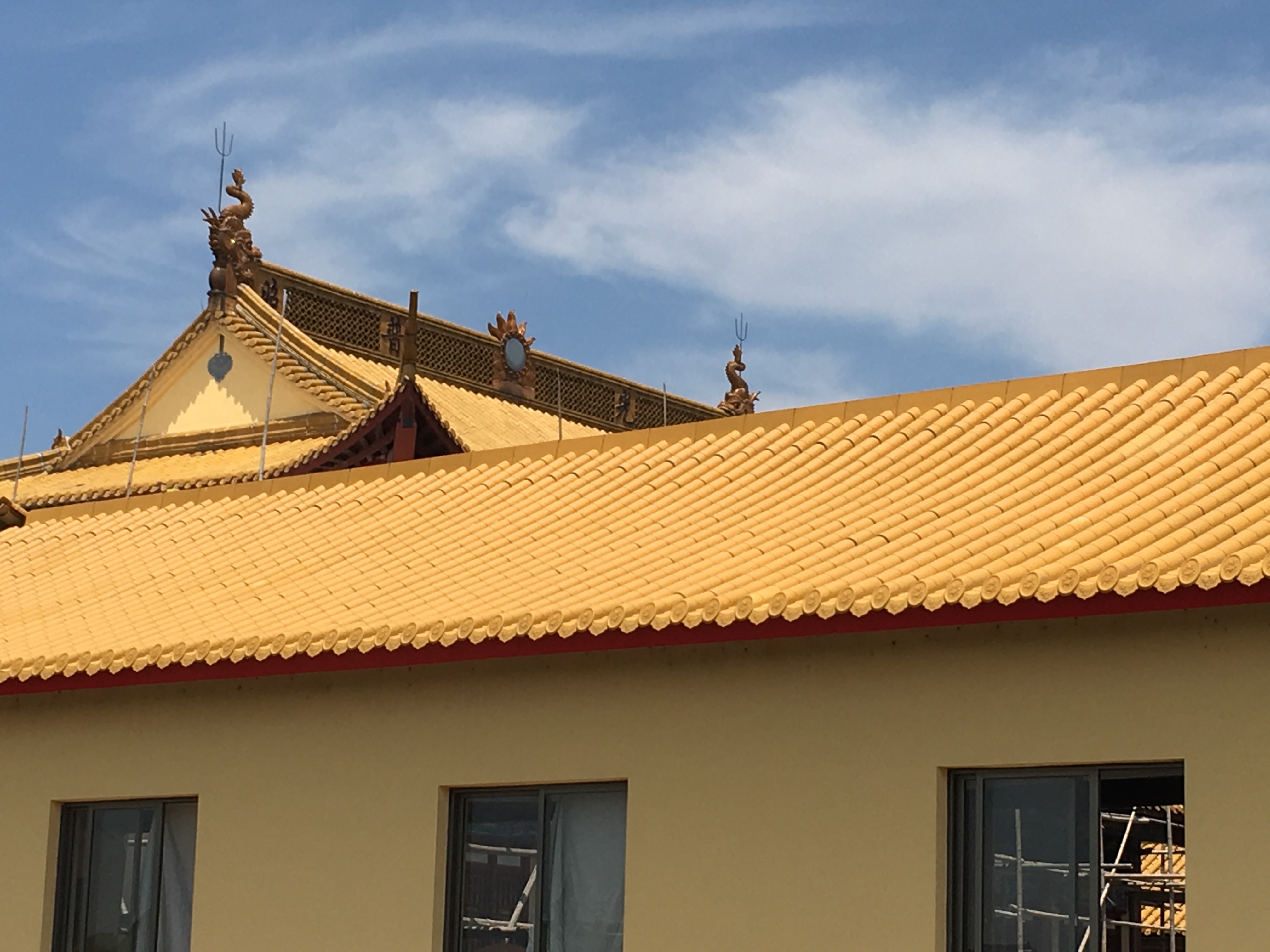 东营高分子聚酯瓦 仿古装饰瓦 轻钢用仿古瓦