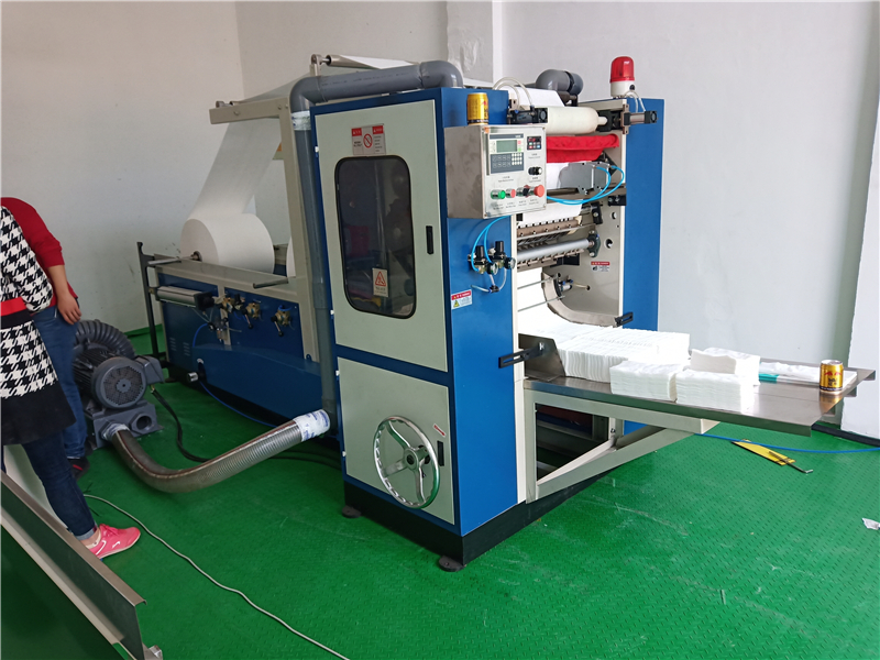 棉柔巾生产设备 生产小型无纺布洗脸巾机械厂家 做一次性洁面巾的机器