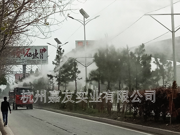 麻城景明道路降尘.jpg