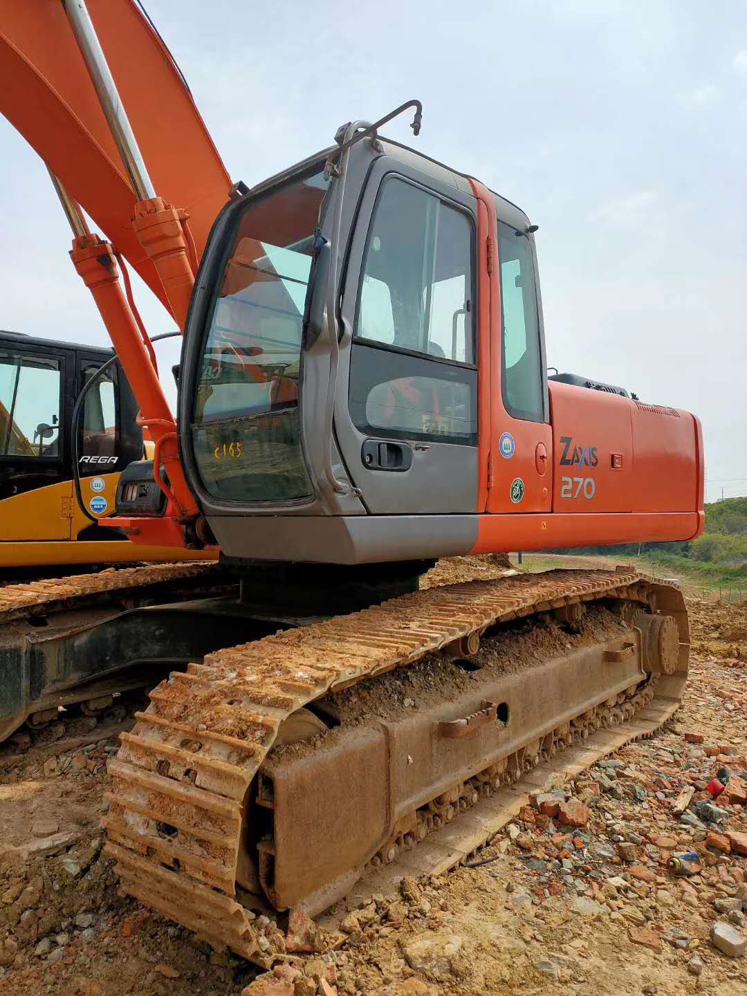 日立270进口二手挖掘机出售转让