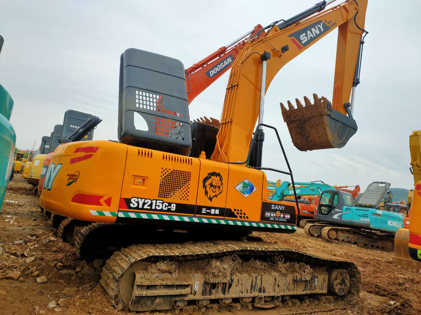 三一重工215-9九成新少量现货欢迎选购