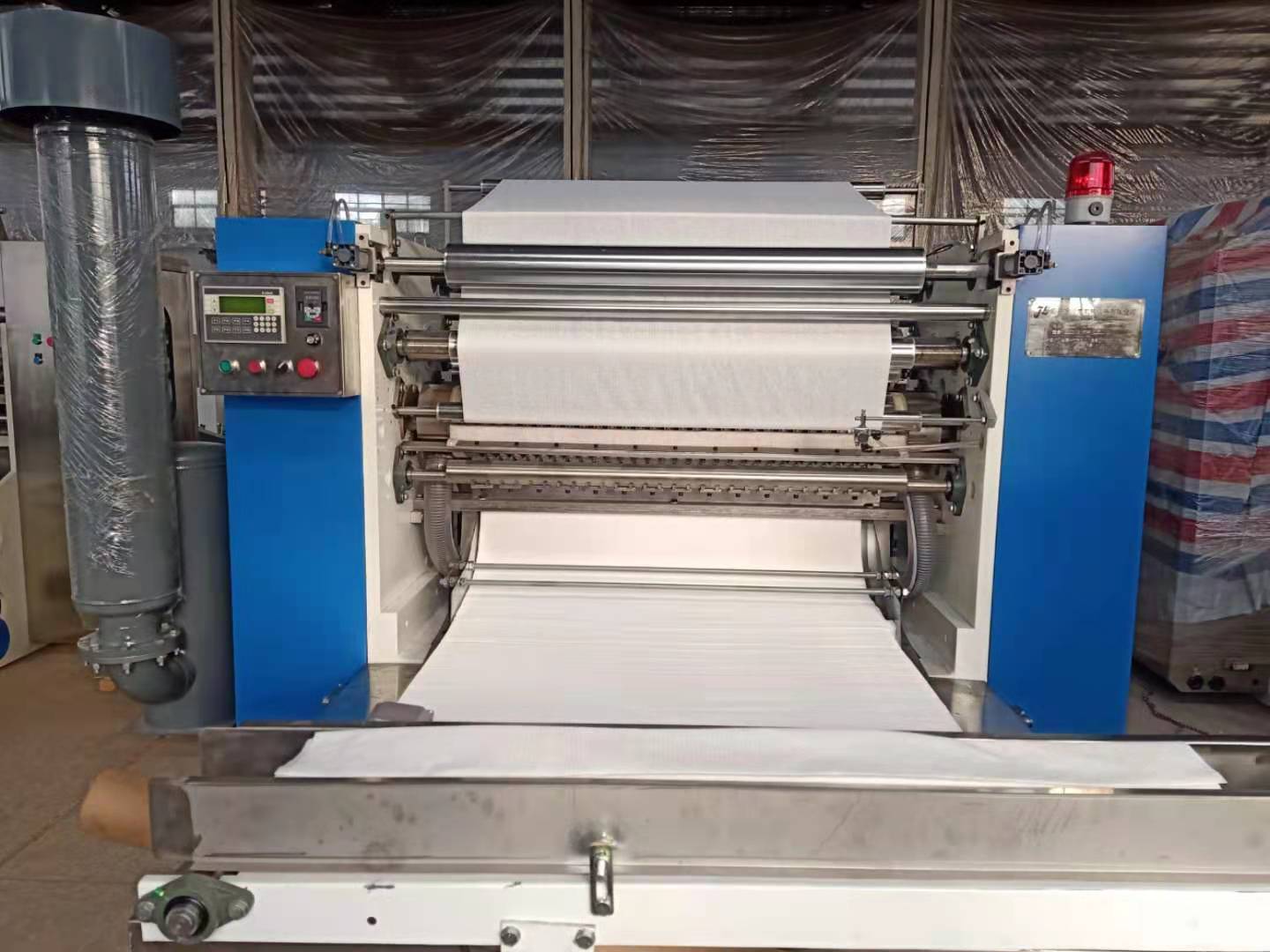 网红一次性洗脸巾机器 棉柔巾生产线全自动小型洁面巾机器
