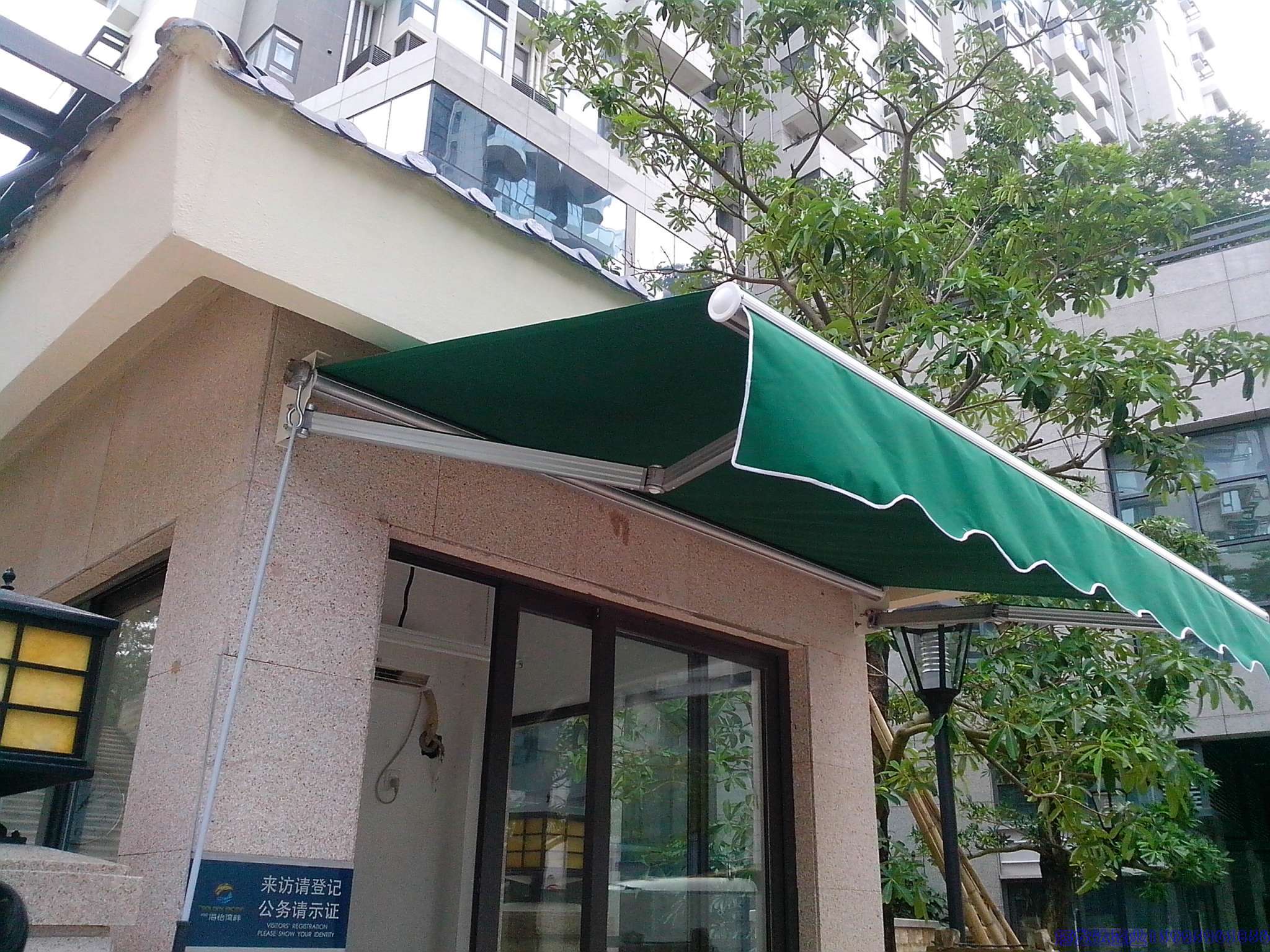 南京折叠伸缩式遮阳棚手摇电动收缩遮阳蓬可收缩遮阳伞篷庭院防雨棚