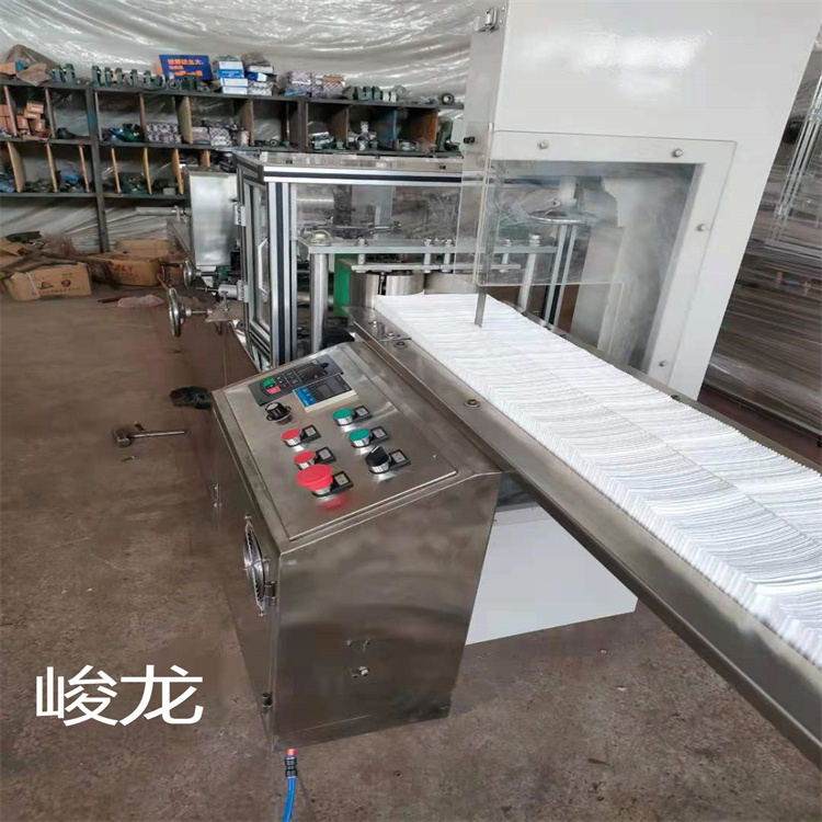 全自动无纺布浴巾折叠机 美发酒店汗蒸房一次性毛巾浴巾生产设备