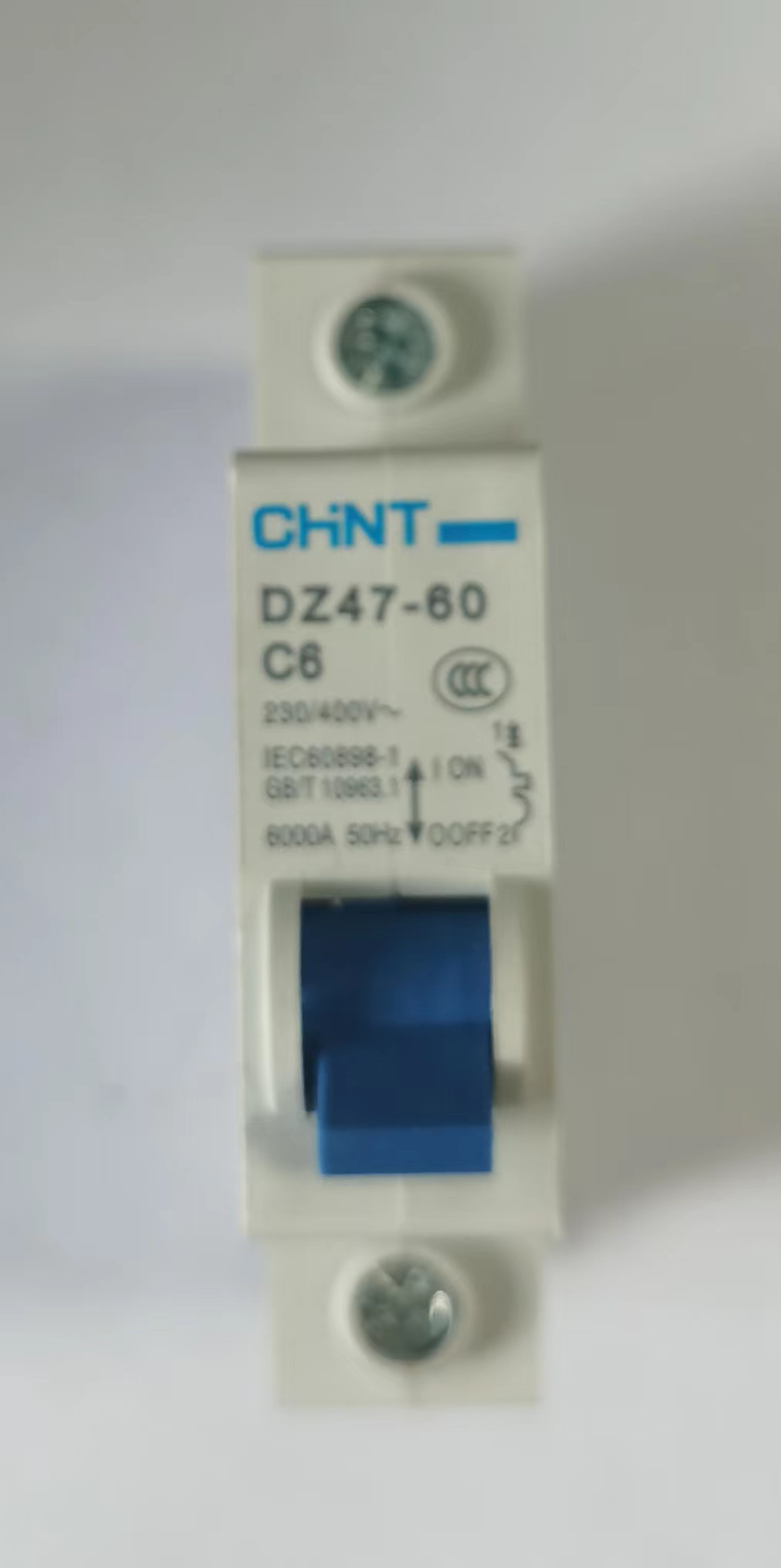 正泰断路器DZ47-60 1P C 6A