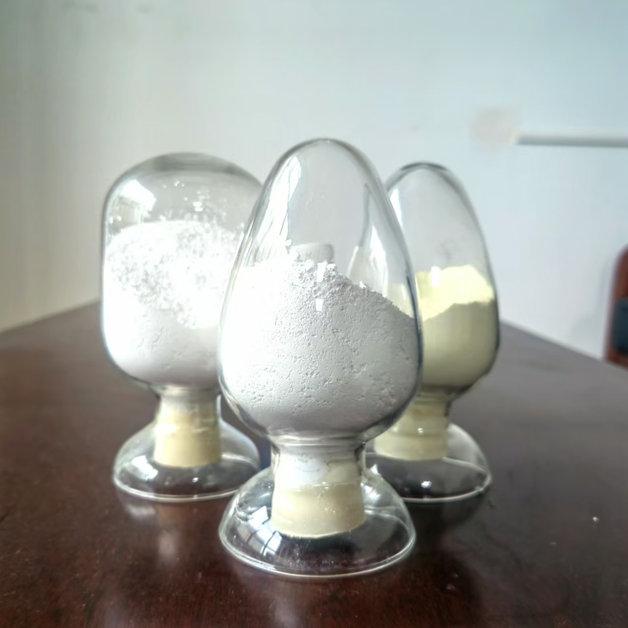 单斜二氧化锆活性氧化锆80纳米抗热震耐高温
