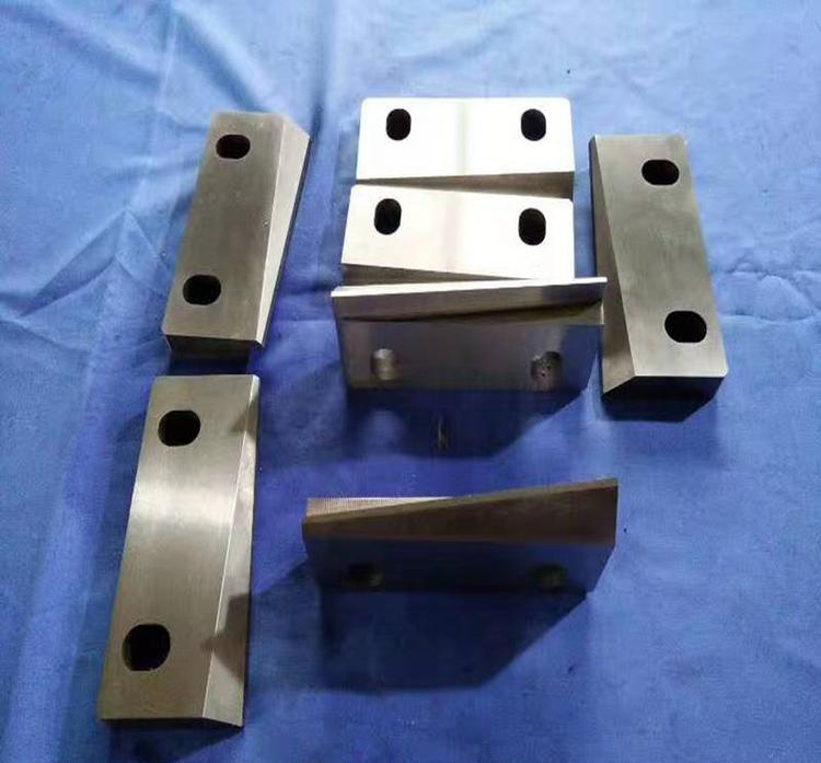 合金切粒机刀片塑料造粒机粉碎刀片塑料切粒机合金滚刀切粒机滚刀生产