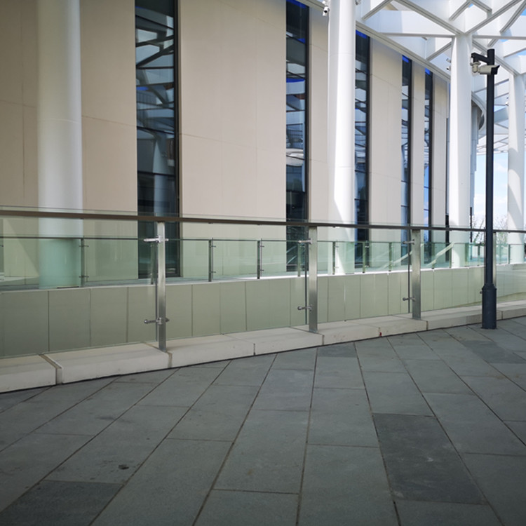 不锈钢玻璃栏杆